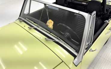 Austin-healey-Sprite-1969-Sunshine-Yellow-Black-9