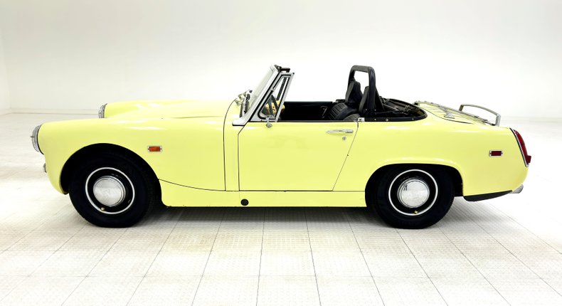 Austin-healey-Sprite-1969-Sunshine-Yellow-Black