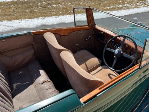 Bentley-4-litre-1936-Green-Tan-7