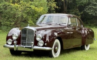 Bentley-R-type-1953-Burgundy-Tan