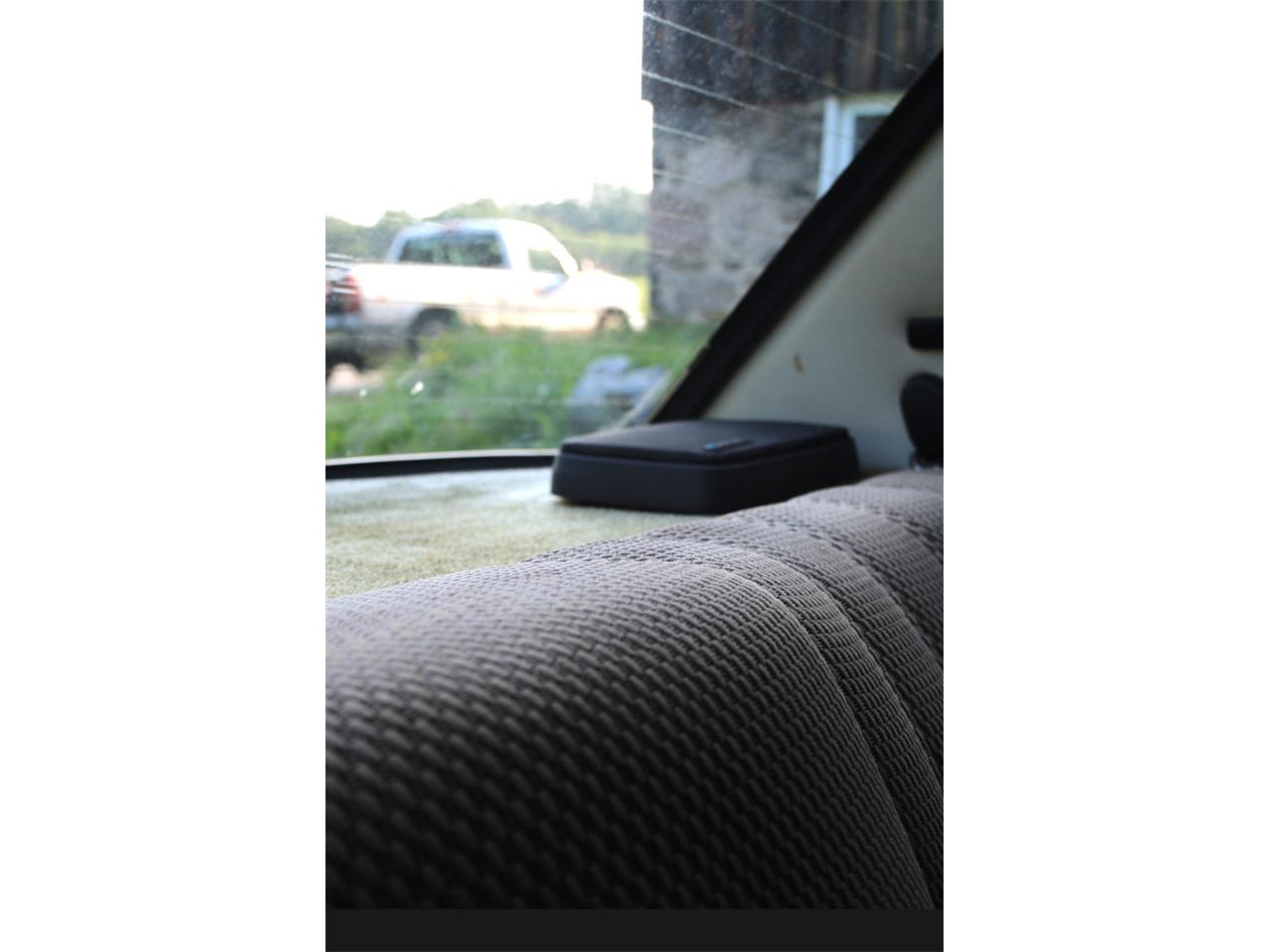 Bmw-320i-1983-Bahama-Beige-Beige-11