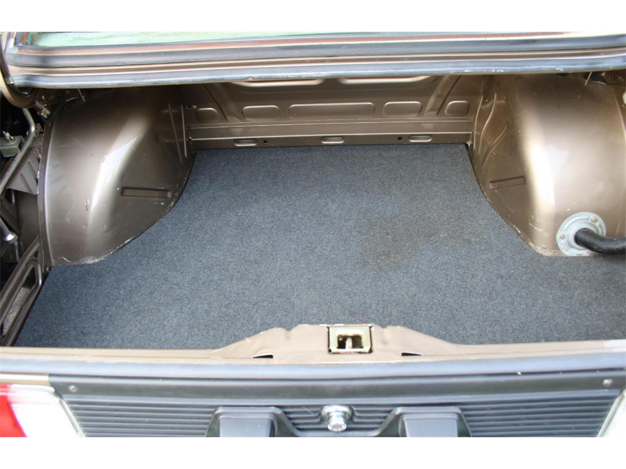 Bmw-320i-1983-Bahama-Beige-Beige-13