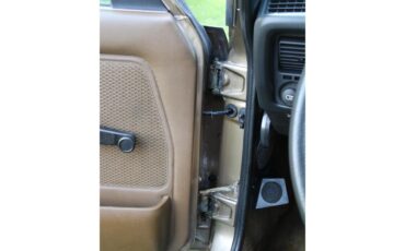 Bmw-320i-1983-Bahama-Beige-Beige-3