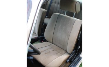 Bmw-320i-1983-Bahama-Beige-Beige-8