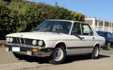 Bmw-5-series-1983-White-Beige