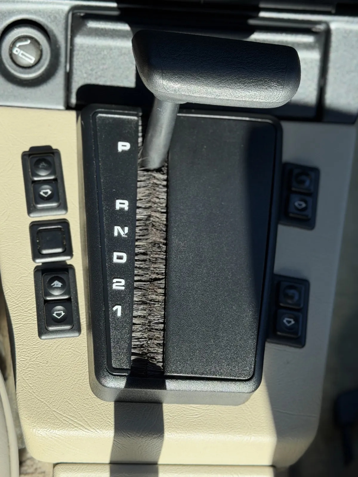 Bmw-5-series-1983-White-Beige-4