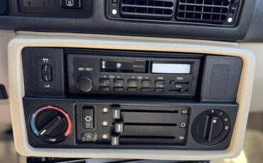 Bmw-5-series-1983-White-Beige-9