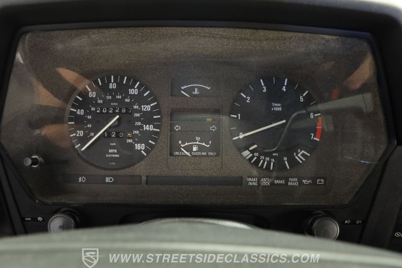 Bmw-635csi-1989-Champagne-Gold-Black-36