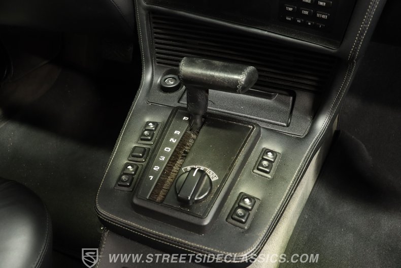 Bmw-635csi-1989-Champagne-Gold-Black-39