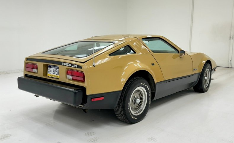 Bricklin-Sv-1-1975-Suntan-Saddle-11