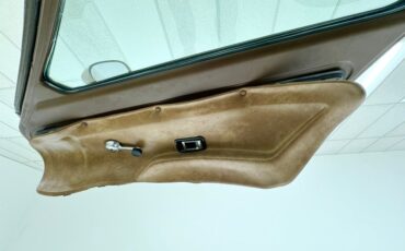 Bricklin-Sv-1-1975-Suntan-Saddle-36