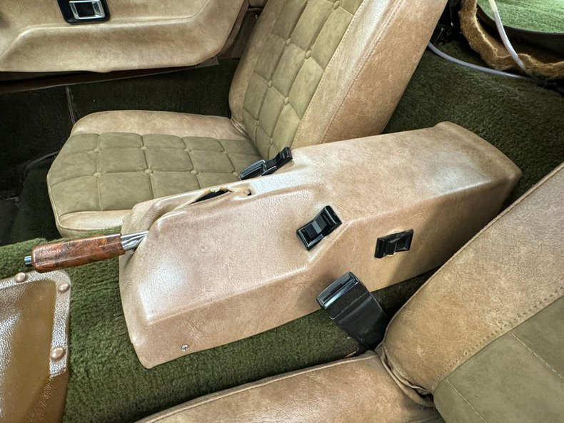 Bricklin-Sv-1-1975-Suntan-Saddle-45
