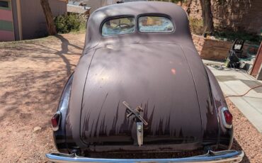 Buick-40-1938-Maroon-Beige-12