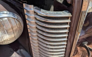 Buick-40-1938-Maroon-Beige-17