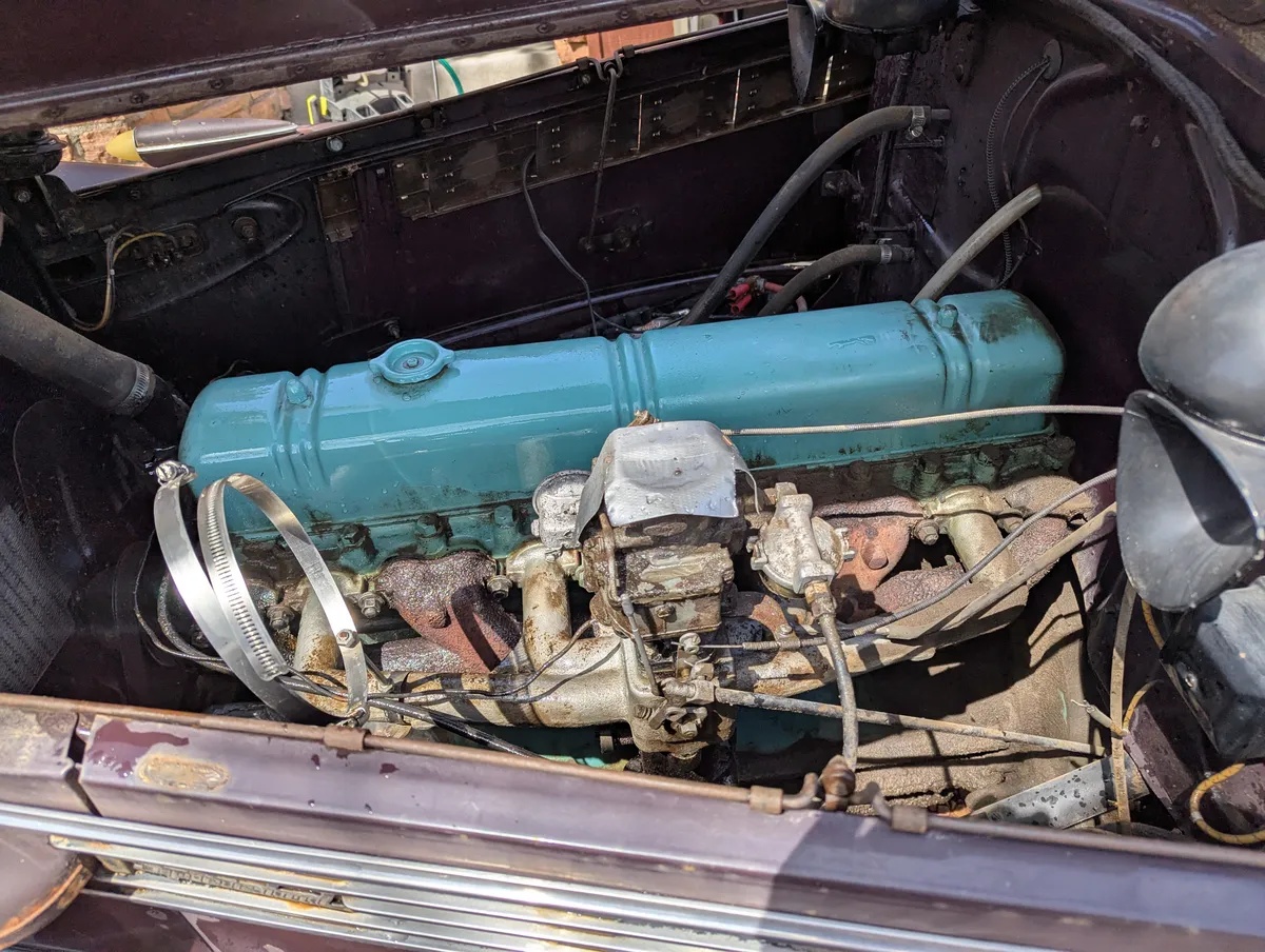 Buick-40-1938-Maroon-Beige-18