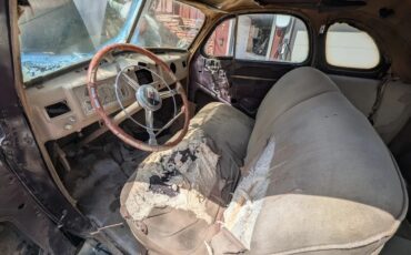 Buick-40-1938-Maroon-Beige-8