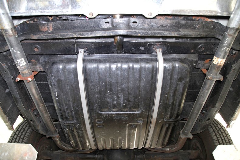 Buick-Centurion-1973-White-Saddle-1