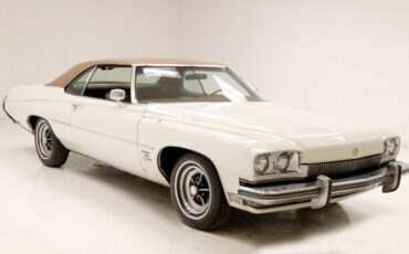 Buick-Centurion-1973-White-Saddle-11