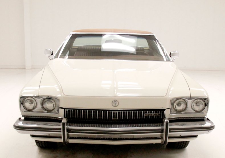 Buick-Centurion-1973-White-Saddle-12