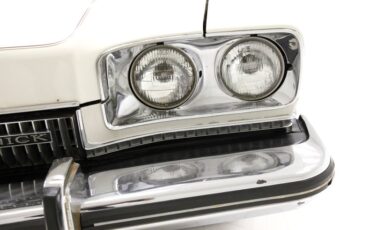 Buick-Centurion-1973-White-Saddle-15