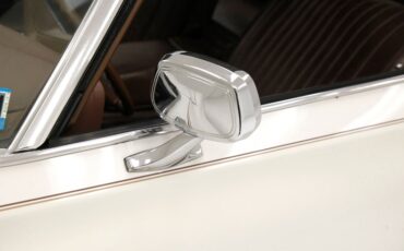 Buick-Centurion-1973-White-Saddle-19