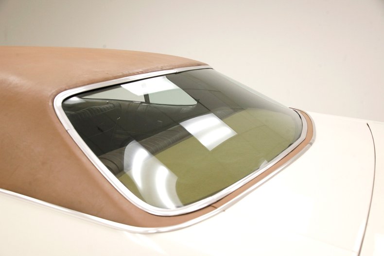 Buick-Centurion-1973-White-Saddle-22