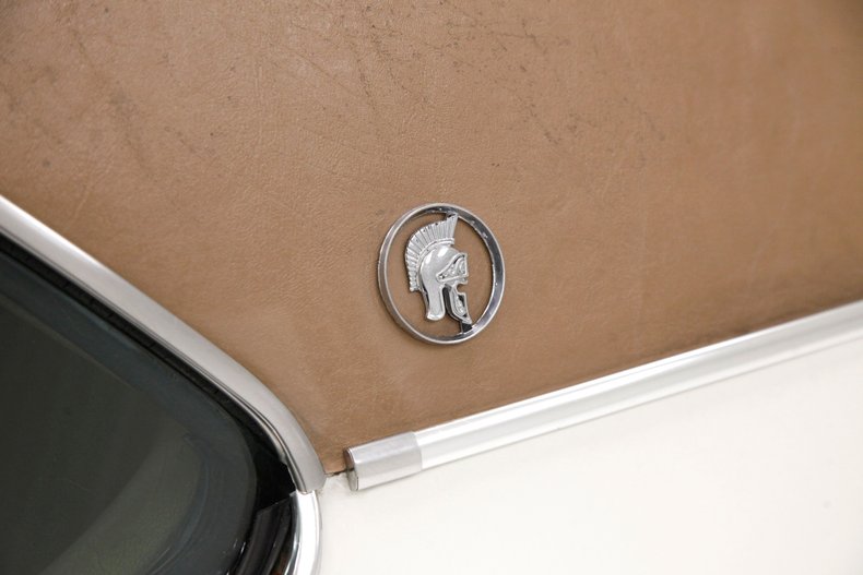 Buick-Centurion-1973-White-Saddle-23