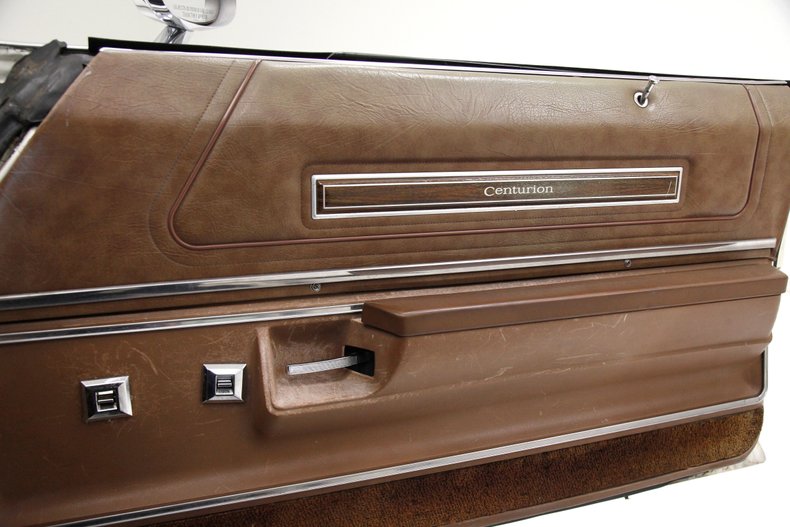 Buick-Centurion-1973-White-Saddle-39