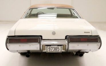 Buick-Centurion-1973-White-Saddle-9