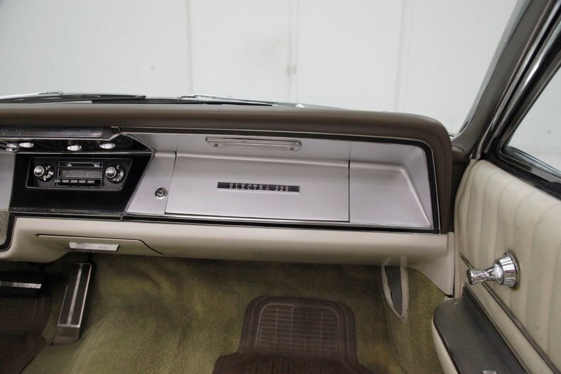 Buick-Electra-225-1963-Willow-Green-Ivory-44