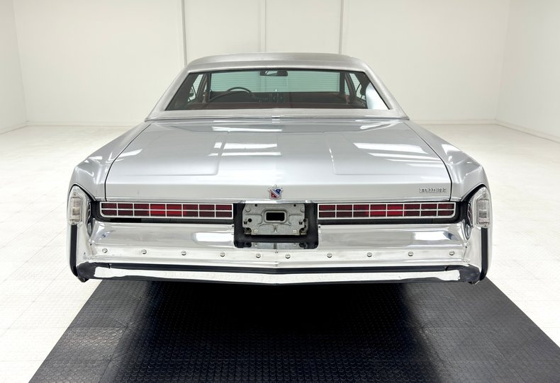 Buick-Electra-225-1975-Silver-Mist-Burgundy-10