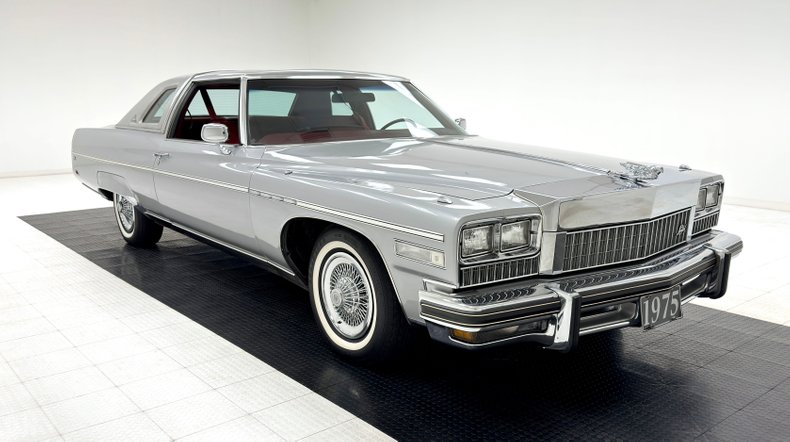 Buick-Electra-225-1975-Silver-Mist-Burgundy-13