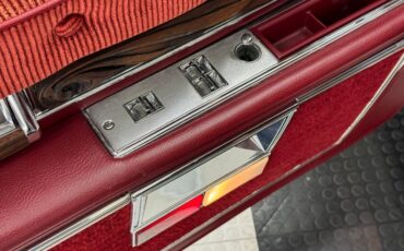 Buick-Electra-225-1975-Silver-Mist-Burgundy-26