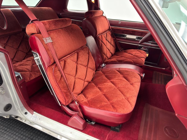 Buick-Electra-225-1975-Silver-Mist-Burgundy-28
