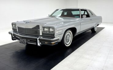 Buick-Electra-225-1975-Silver-Mist-Burgundy-36