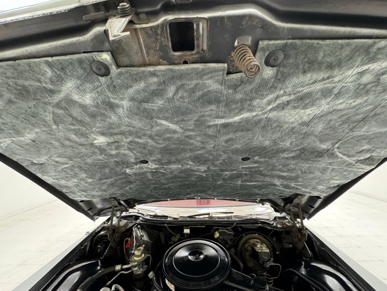 Buick-Electra-225-1975-Silver-Mist-Burgundy-41