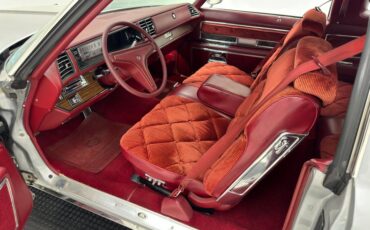 Buick-Electra-225-1975-Silver-Mist-Burgundy-45