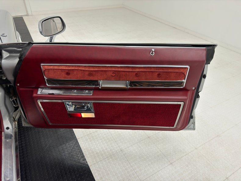 Buick-Electra-225-1975-Silver-Mist-Burgundy-8