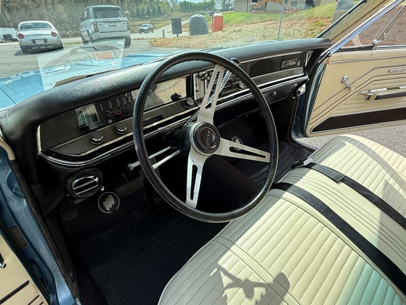 Buick-Gs-1967-Black-Black-22