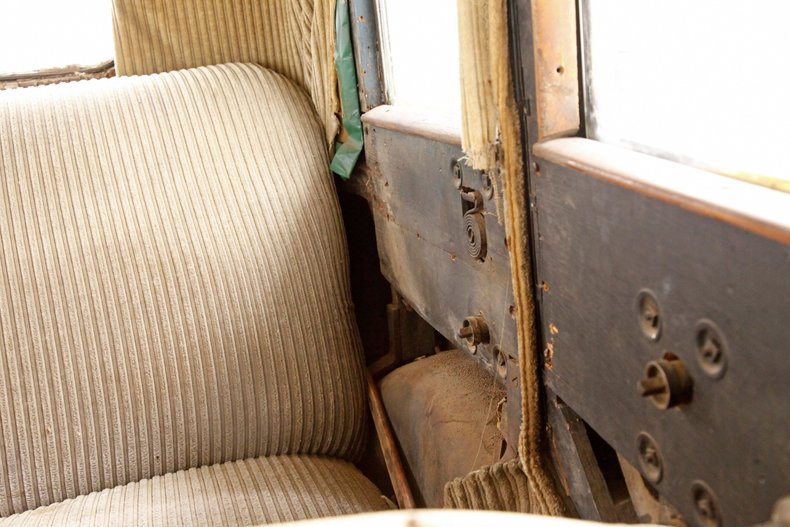 Buick-Other-1929-Yellow-Tan-12