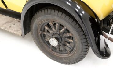 Buick-Other-1929-Yellow-Tan-33