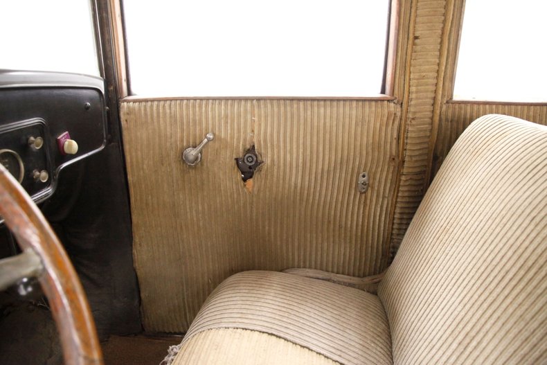 Buick-Other-1929-Yellow-Tan-45