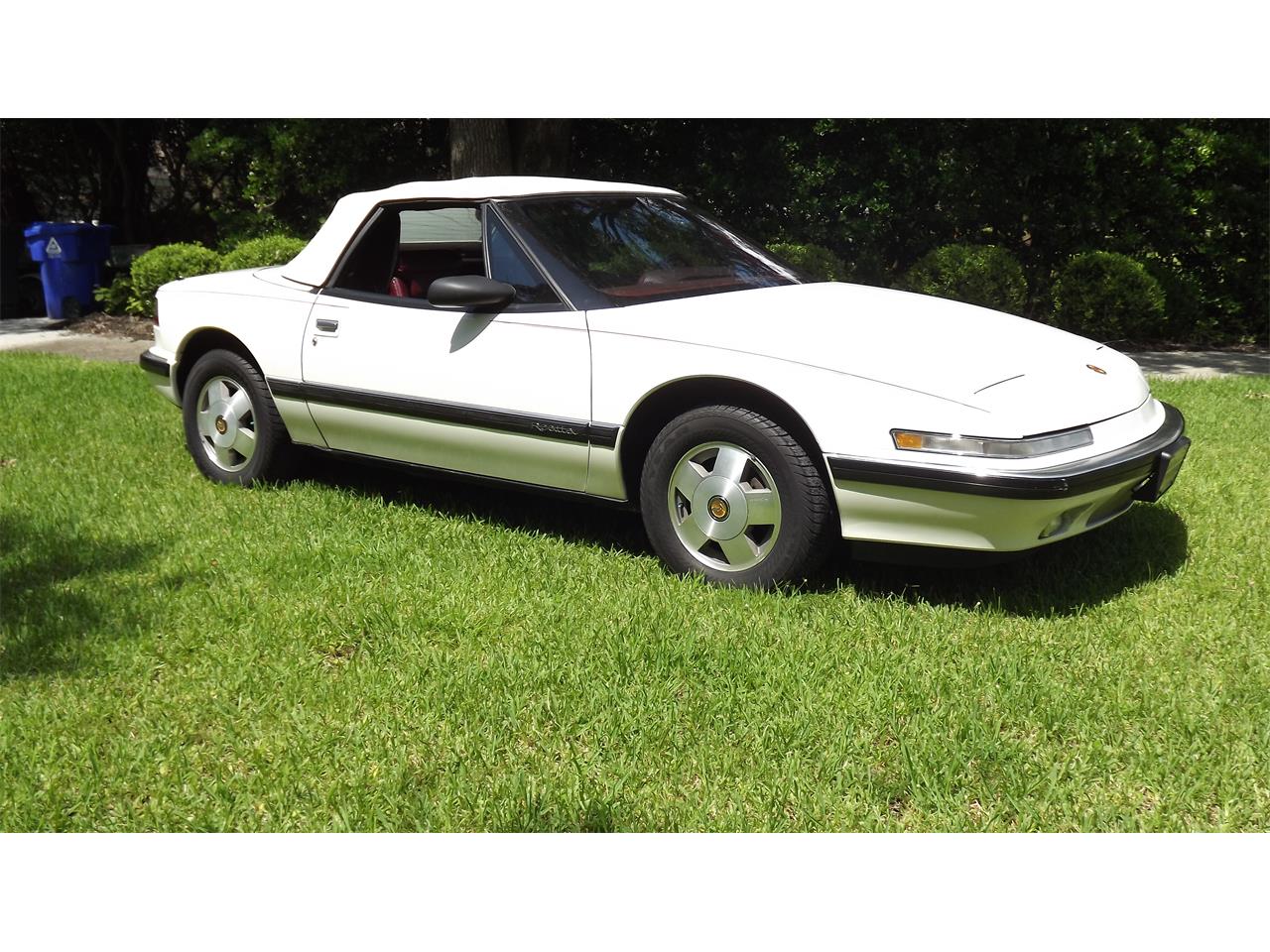 Buick-Reatta-1990-White-Red-1