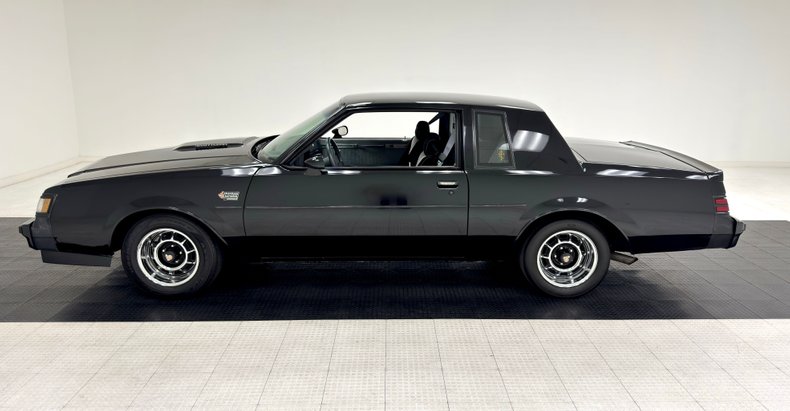 Buick-Regal-1987-Black-Gray-1