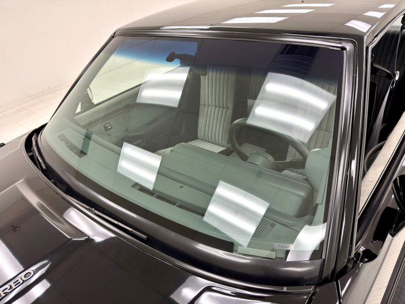 Buick-Regal-1987-Black-Gray-15