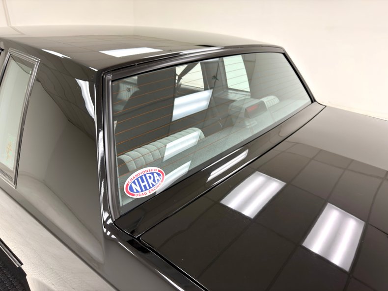 Buick-Regal-1987-Black-Gray-16