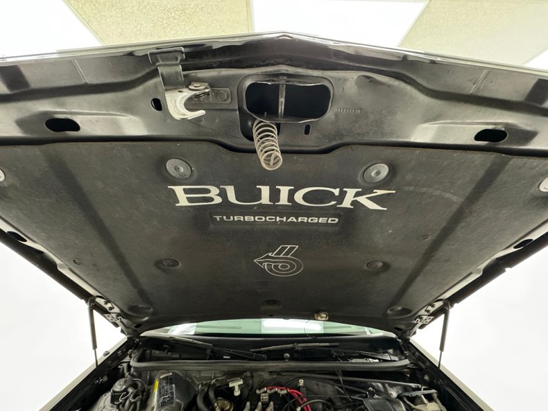 Buick-Regal-1987-Black-Gray-23