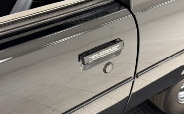 Buick-Regal-1987-Black-Gray-3