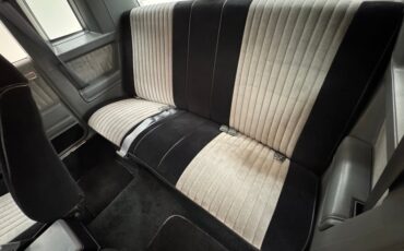 Buick-Regal-1987-Black-Gray-33