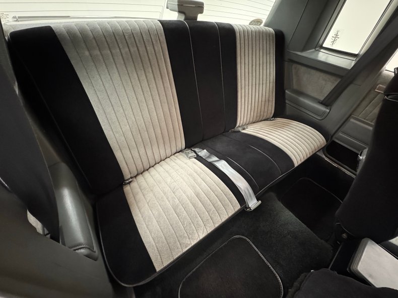 Buick-Regal-1987-Black-Gray-36